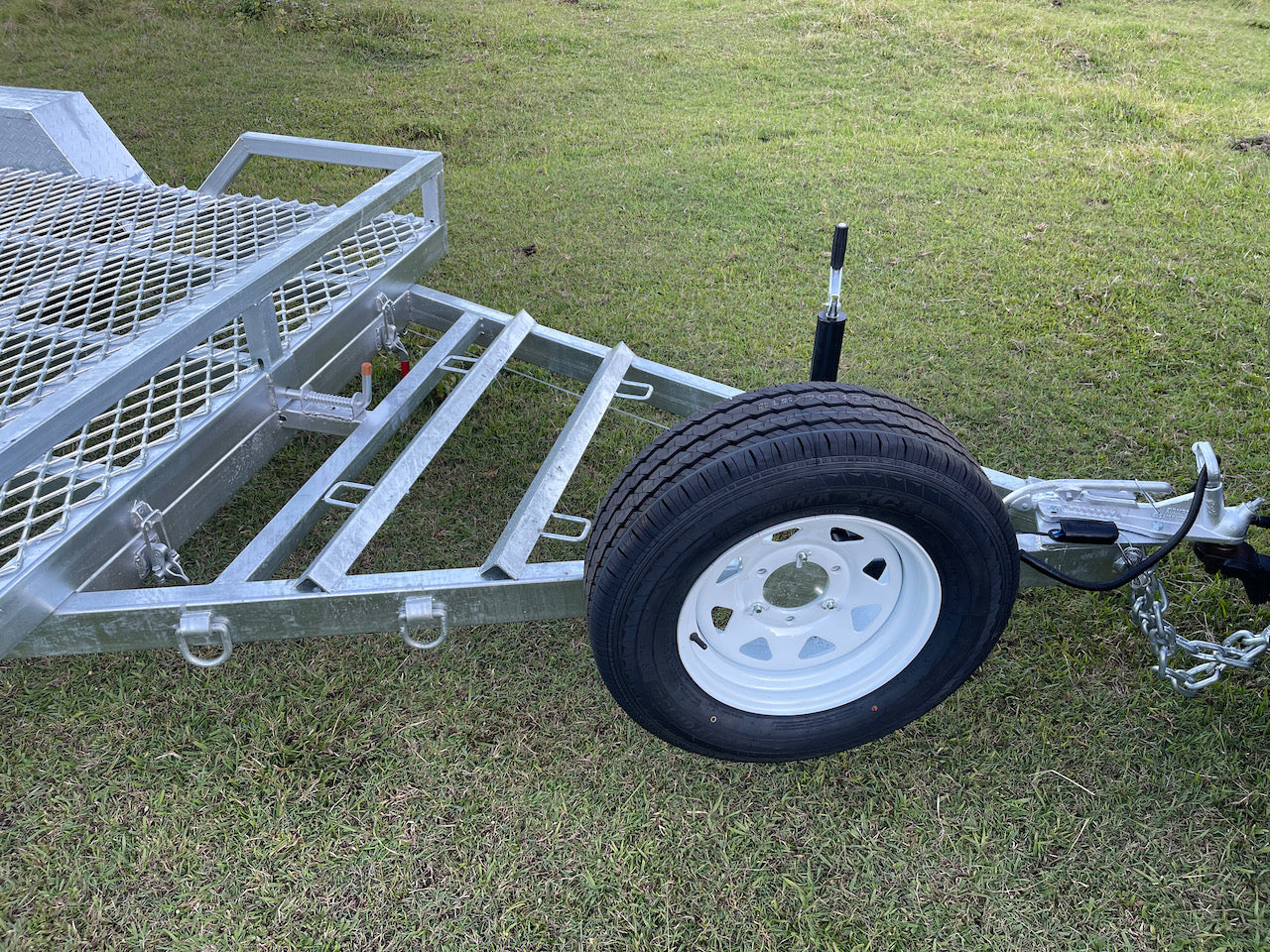 Ozzi Trailers 12x6 Tilting Plant Trailer
