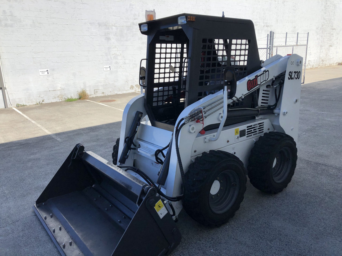 Bobcat Hitch Skid Steer SL730 by Ozziquip with 4 in 1 Bucket image 7