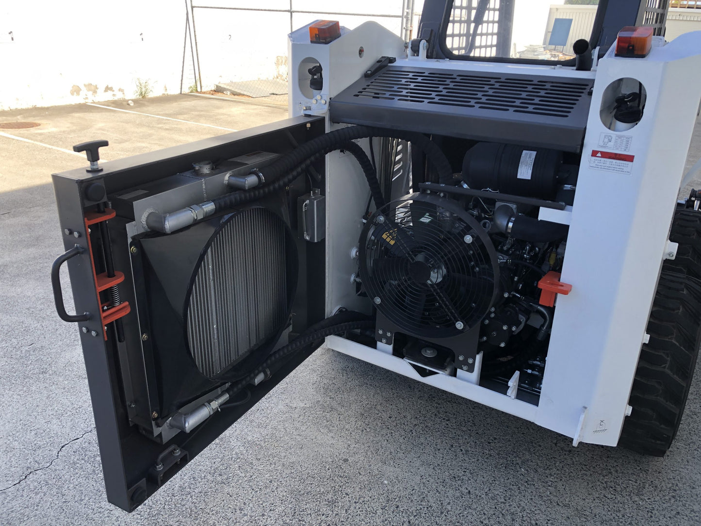 Ozziquip SL730 Skidsteer with Air Con Cab image 7