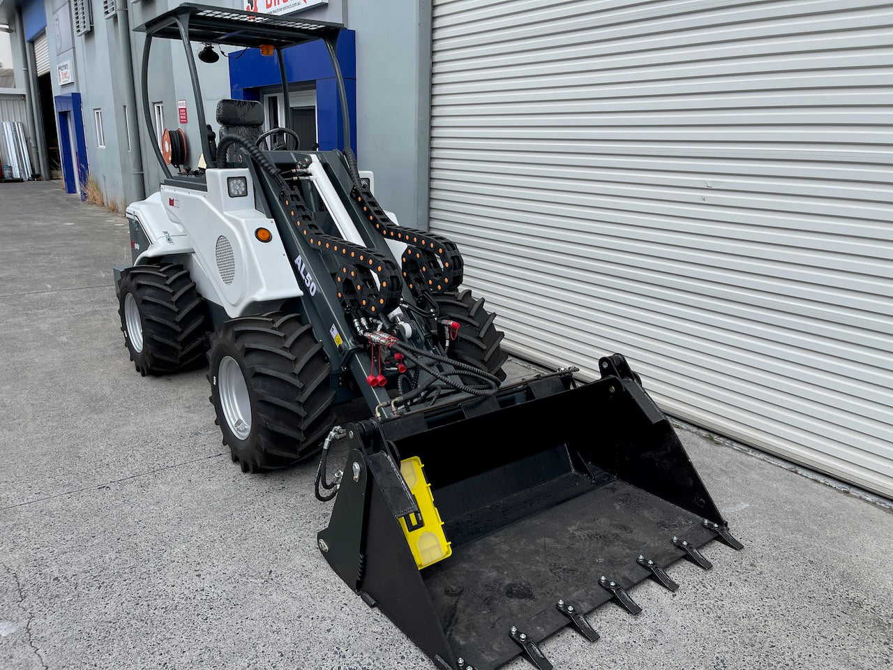 Ozziquip AL50 Telescopic Boom Loader