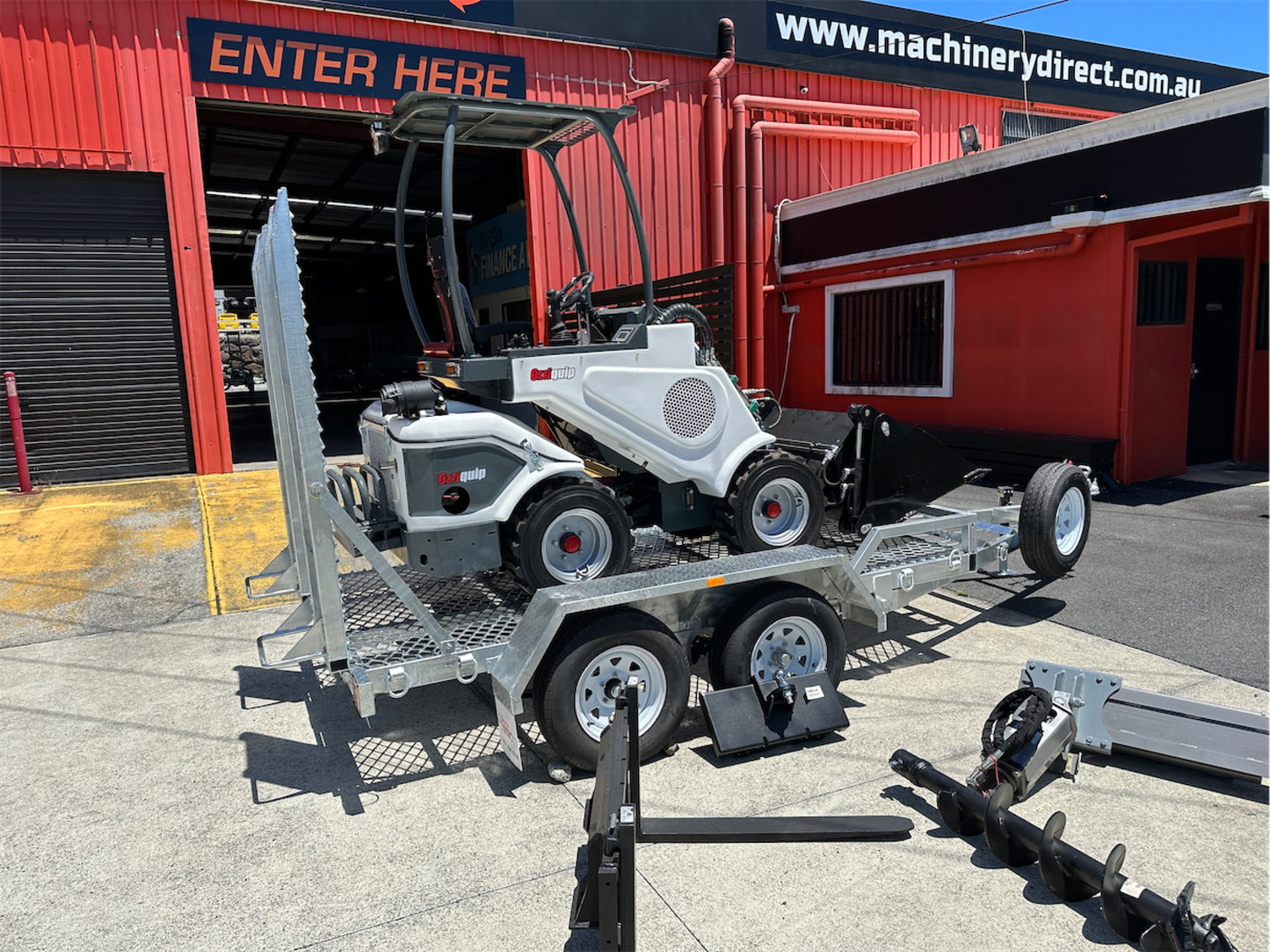 Articulated Loader 7 Piece Package Deal