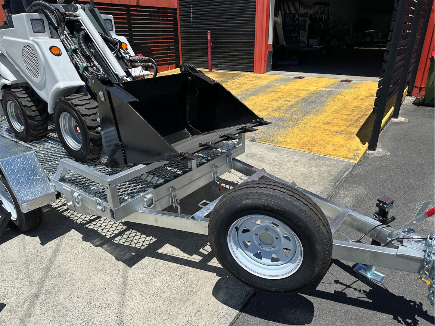 Articulated Loader 7 Piece Package Deal