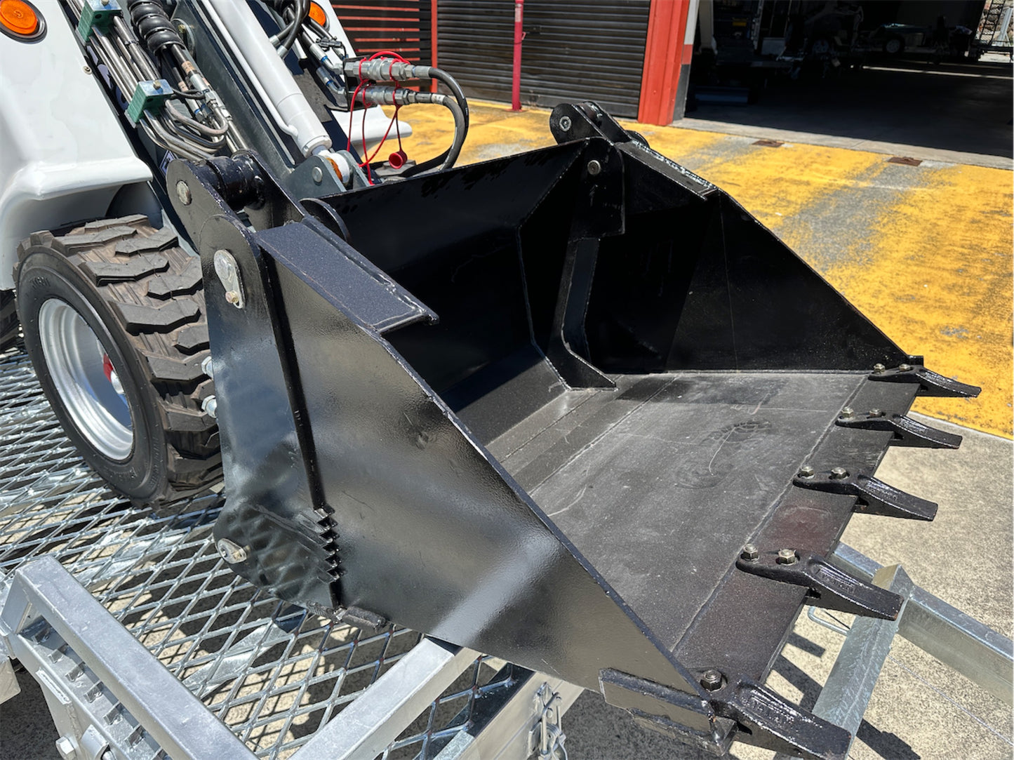 Articulated Loader 7 Piece Package Deal