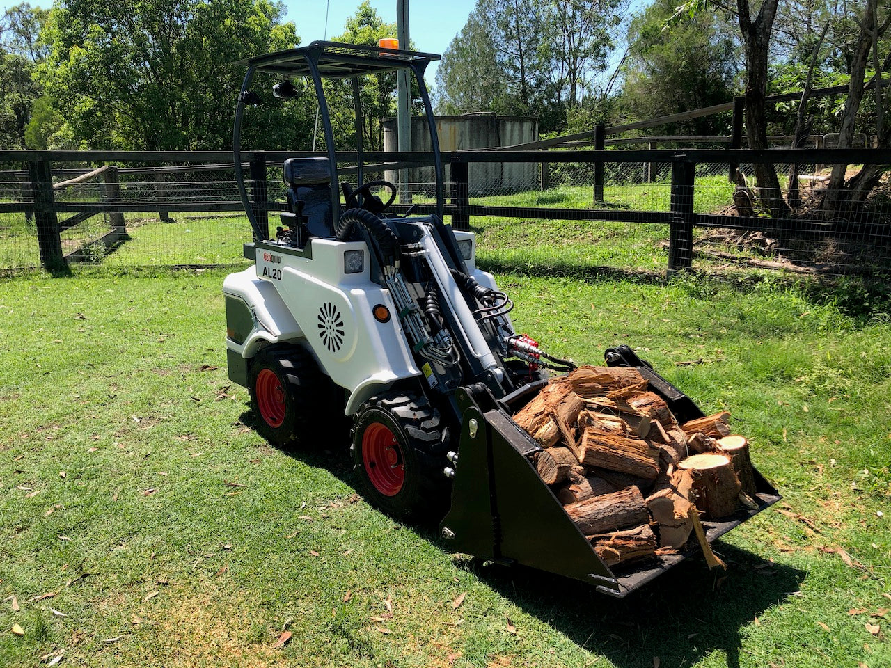 Ozziquip AL20 Mini Articulated Wheel Loader