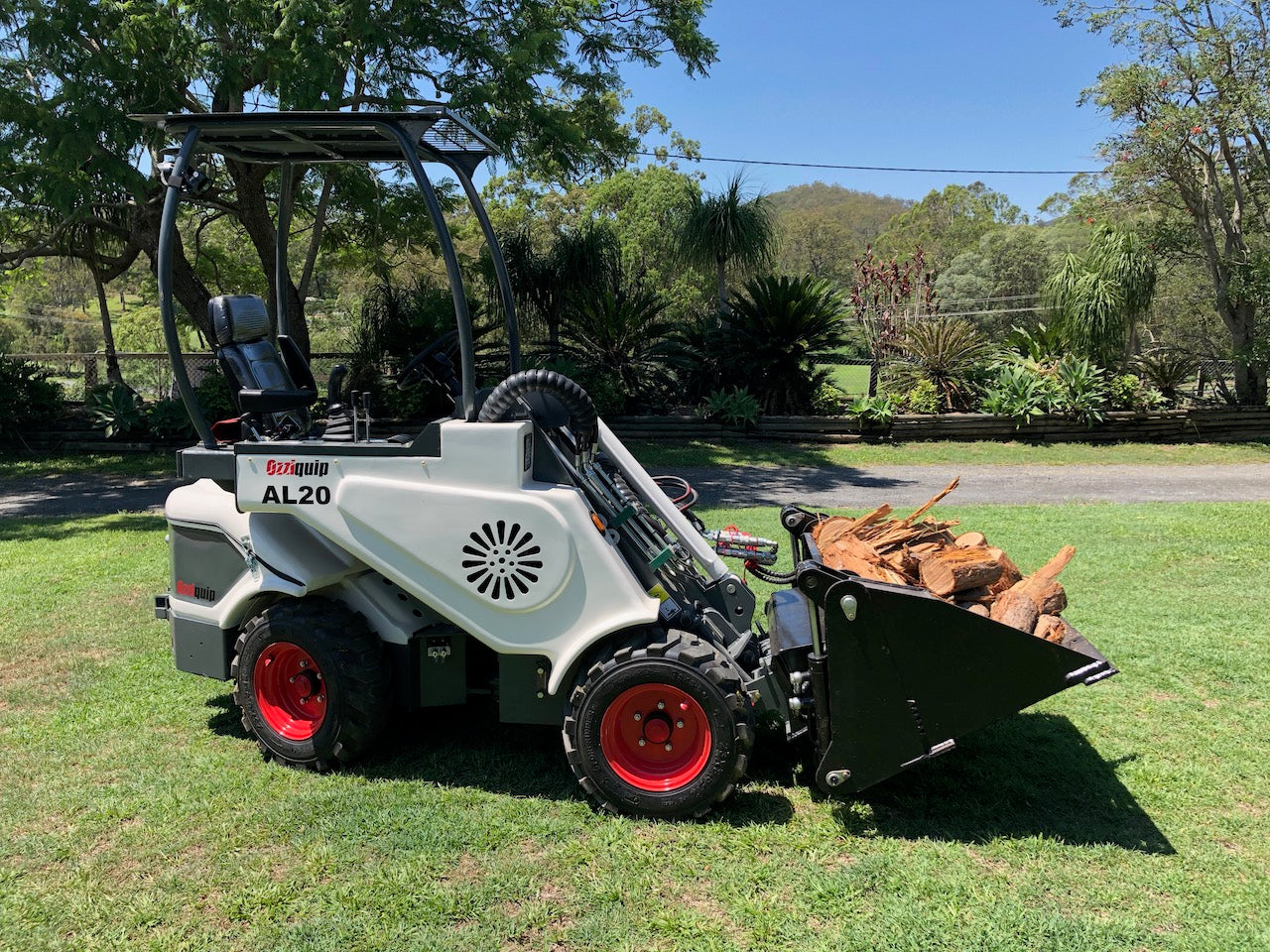 Ozziquip AL20 Mini Articulated Wheel Loader