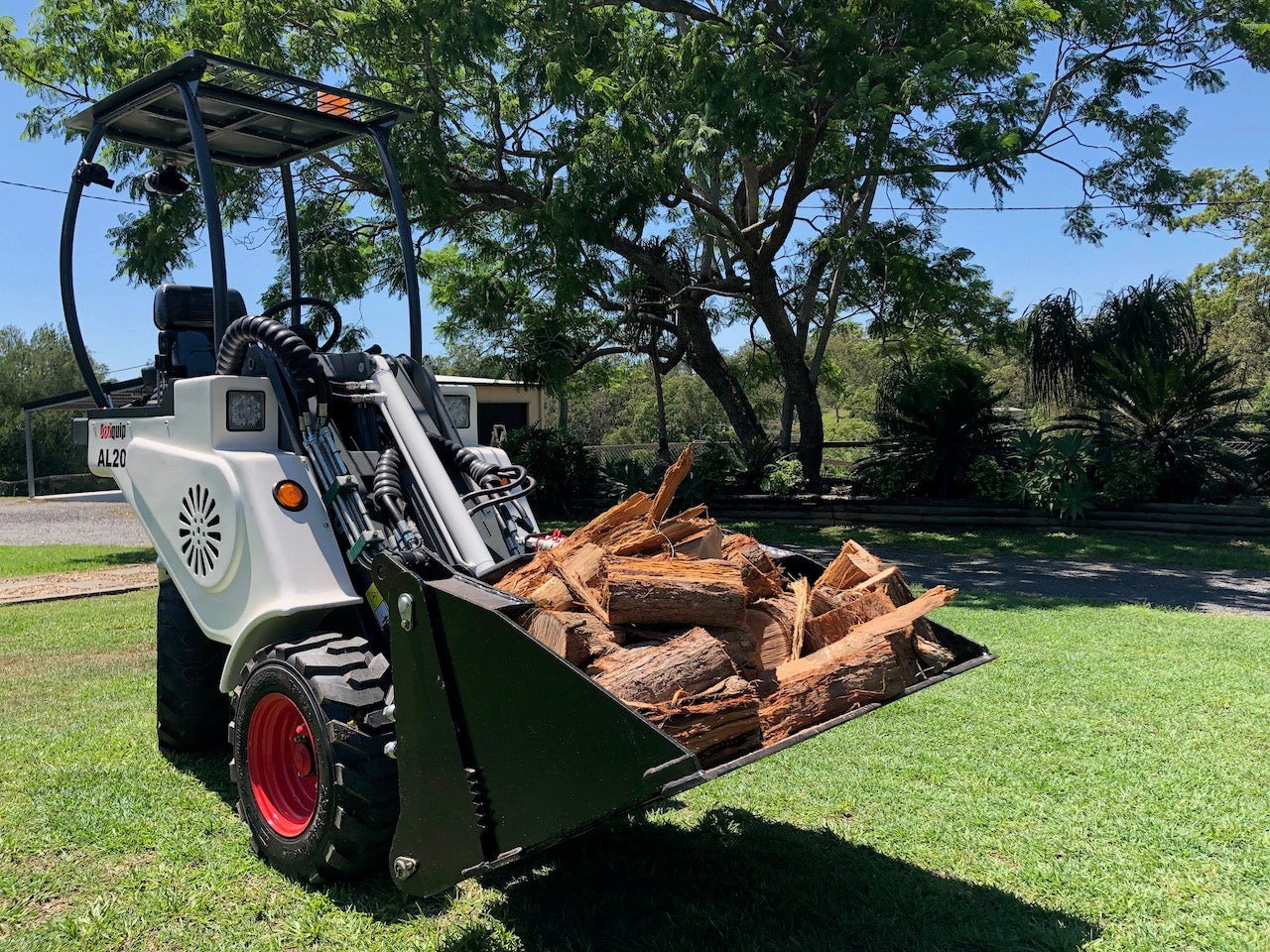 Ozziquip AL20 Mini Articulated Wheel Loader