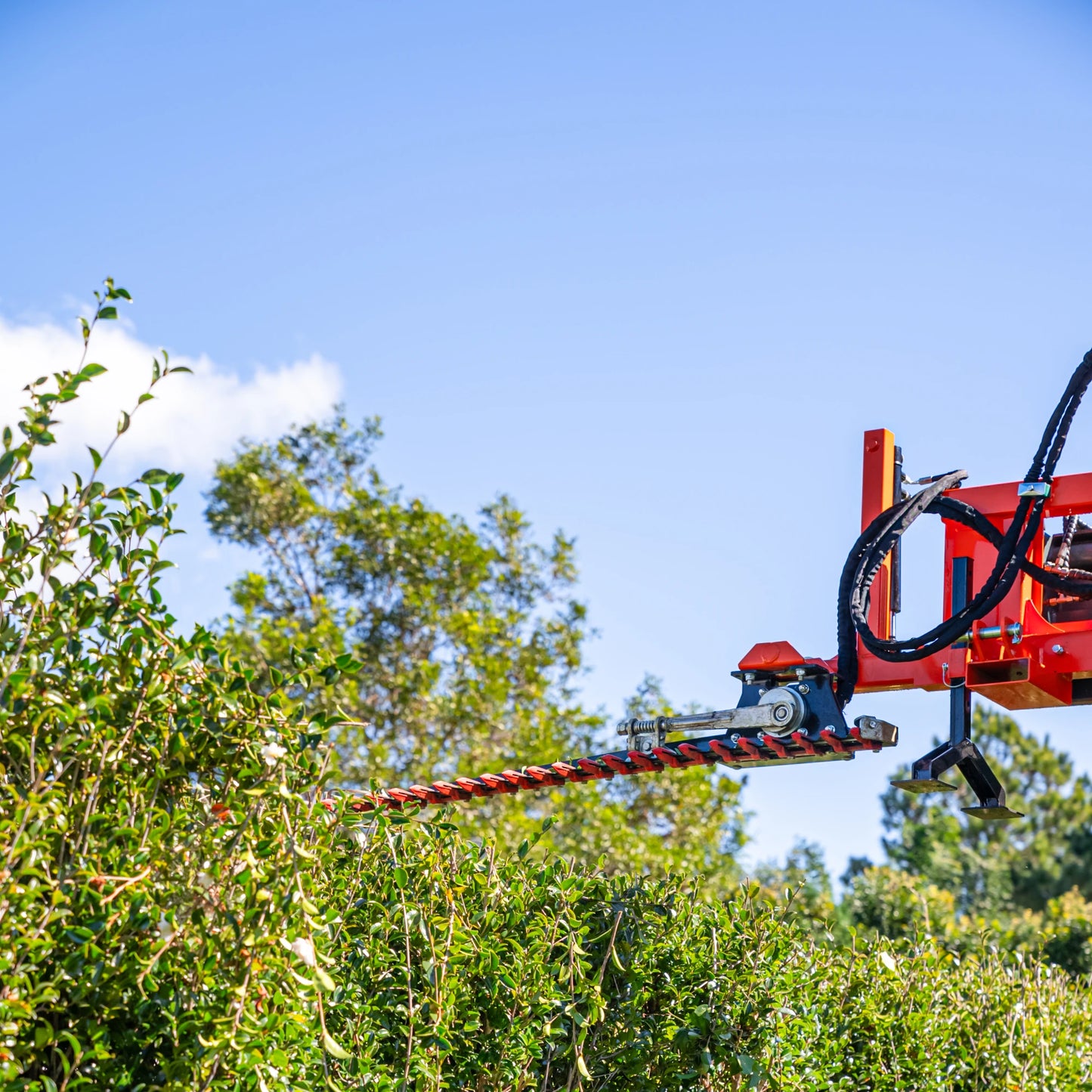 Ozziquip Hydraulic Hedge Cutter