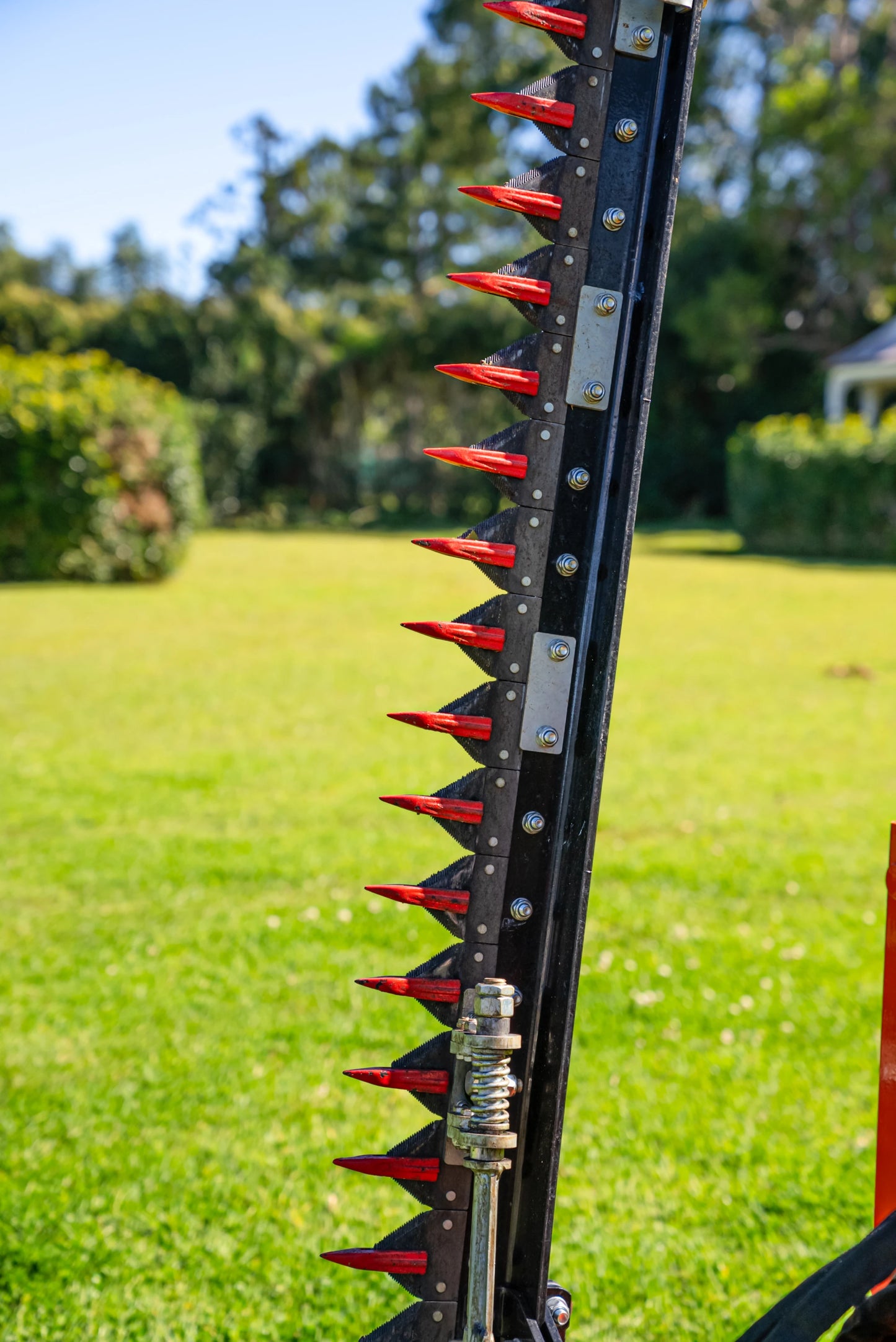 Ozziquip Hydraulic Hedge Cutter