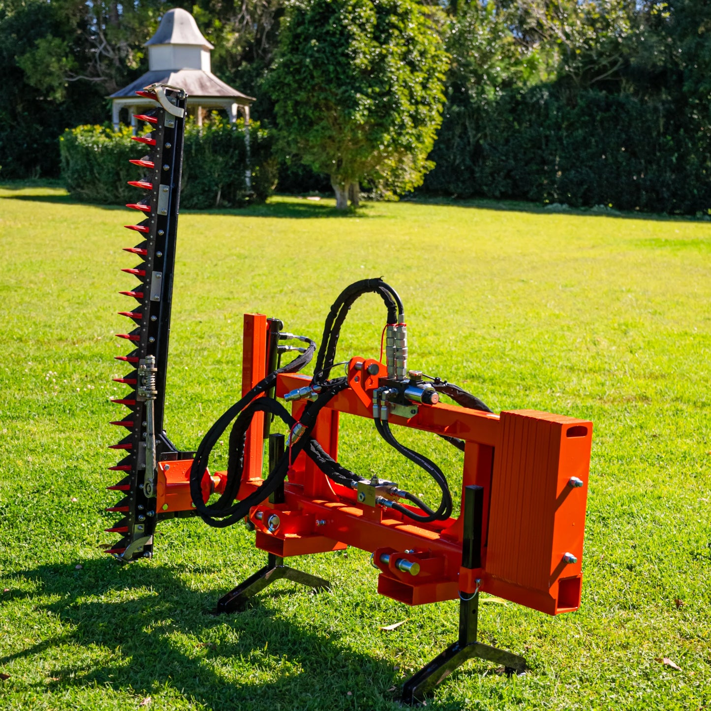 Ozziquip Hydraulic Hedge Cutter