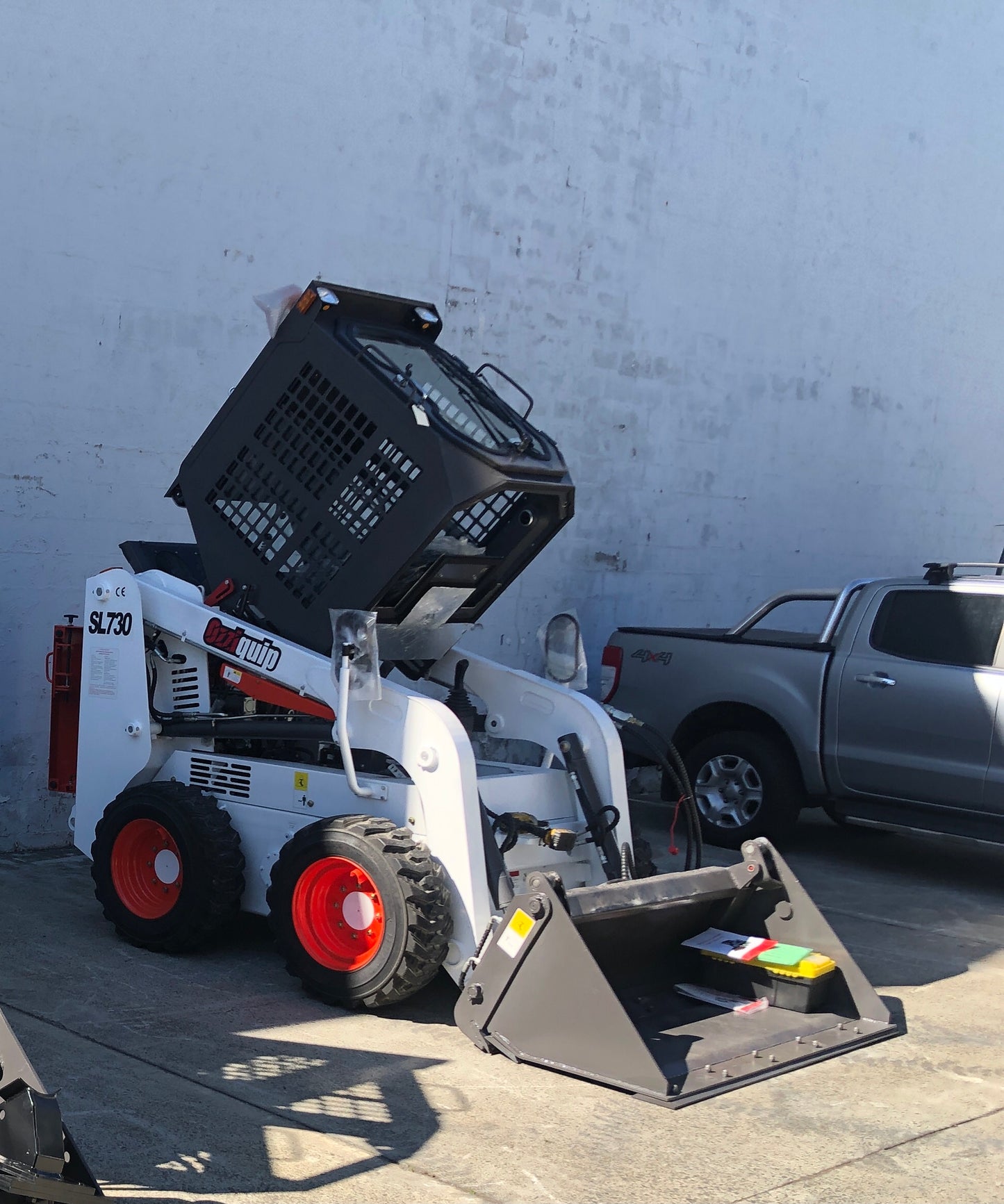 Bobcat Hitch Skid Steer SL730 by Ozziquip with 4 in 1 Bucket image 2