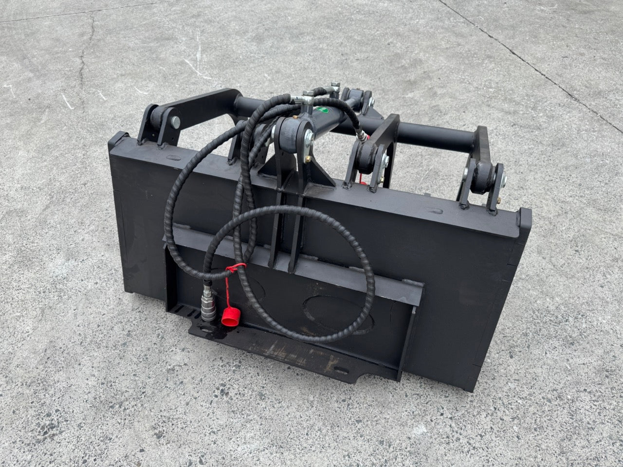 Ozziquip Hydraulic Grapple for Mini Loader