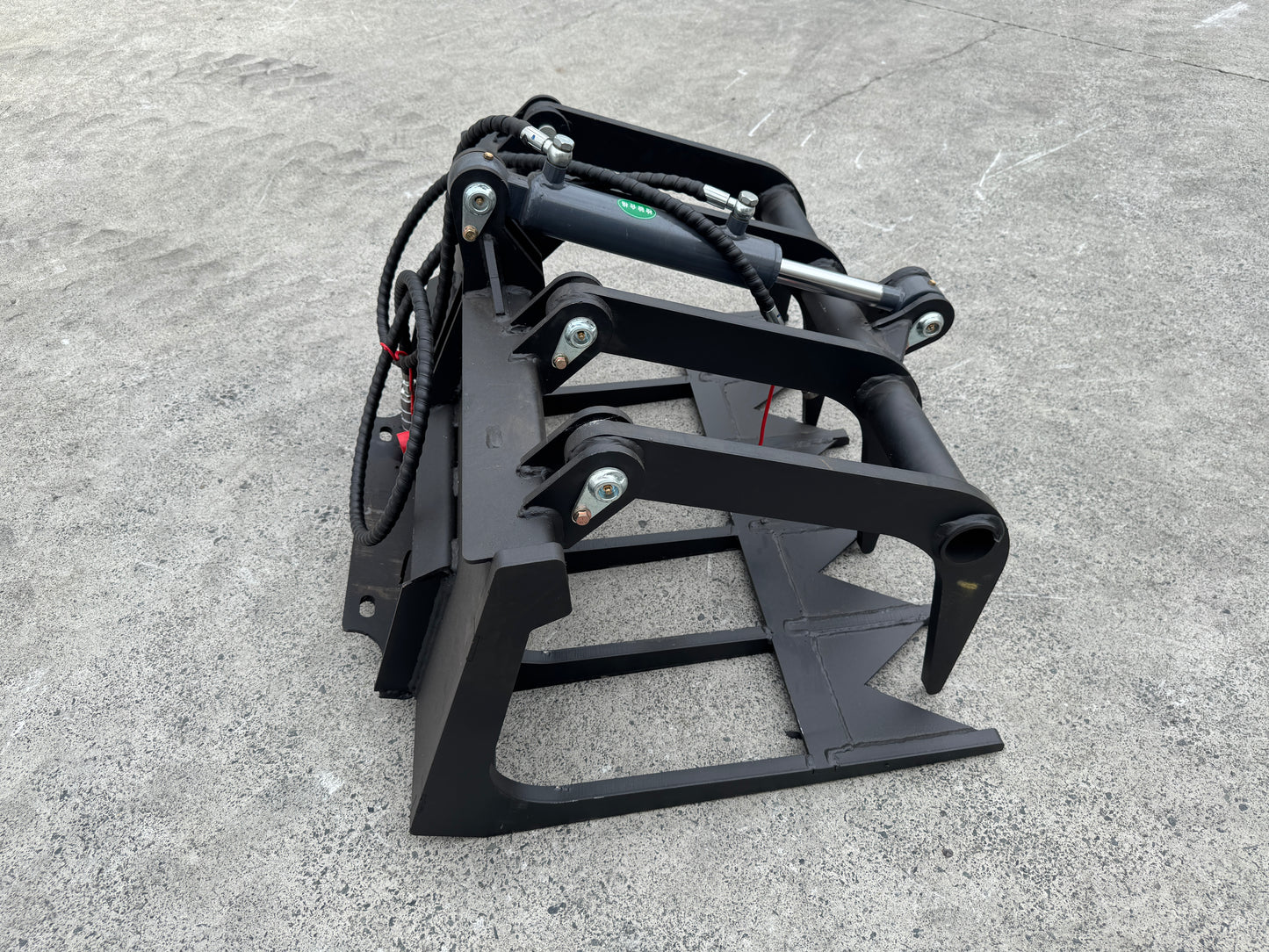 Ozziquip Hydraulic Grapple for Mini Loader