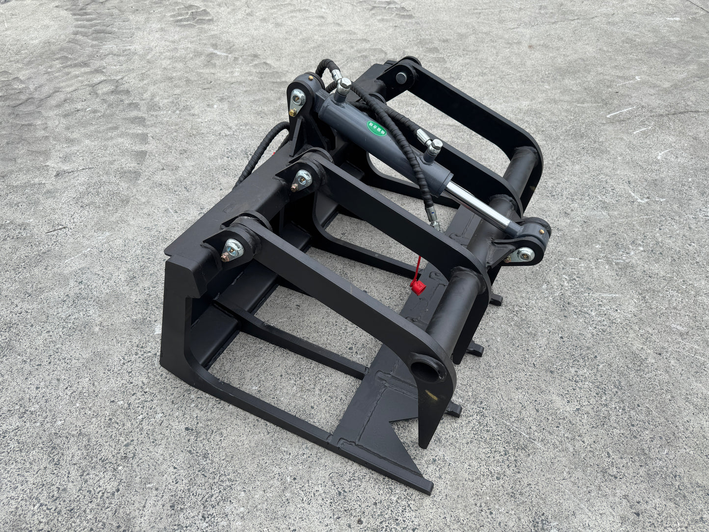 Ozziquip Hydraulic Grapple for Mini Loader