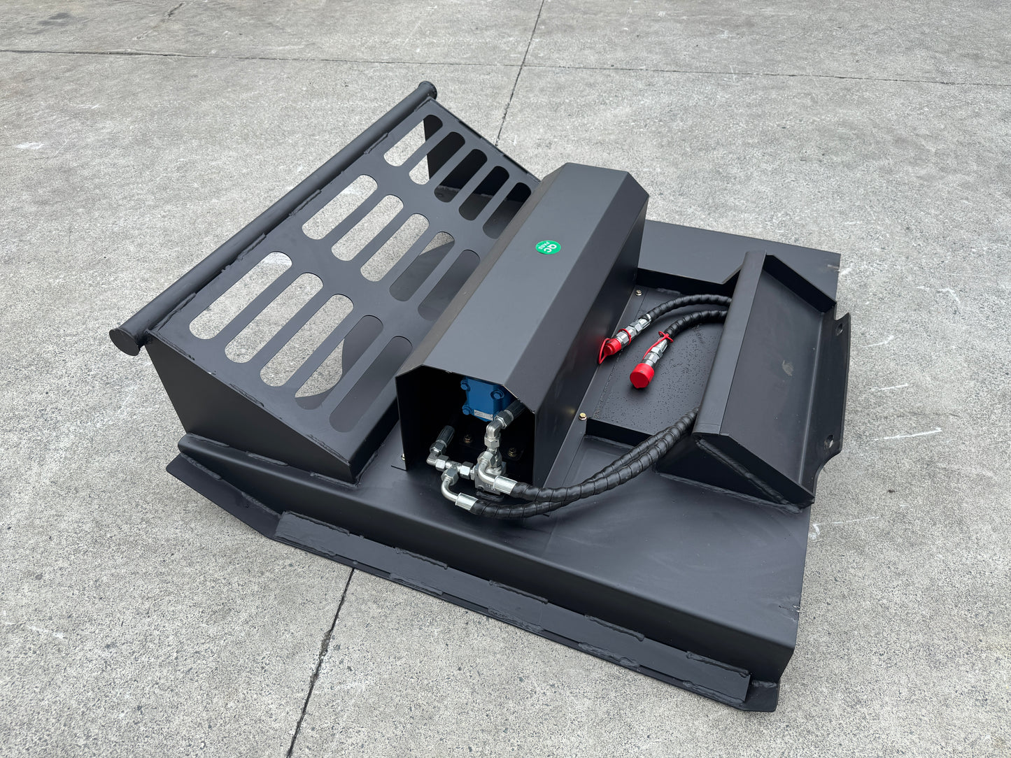 Ozziquip Hydraulic Slasher for Mini Loader