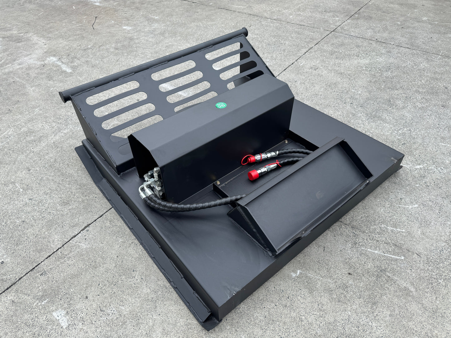 Ozziquip Hydraulic Slasher for Mini Loader