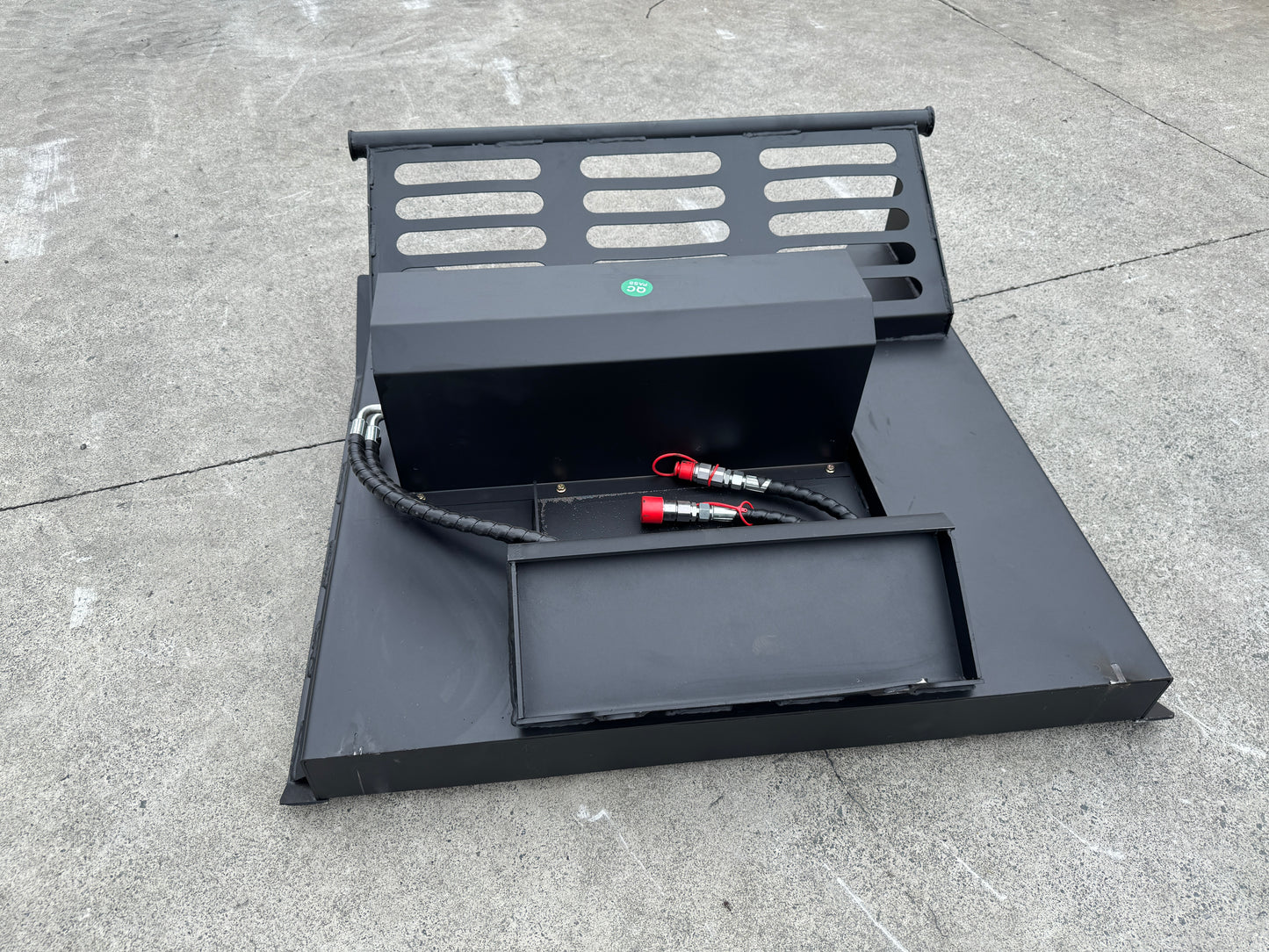 Ozziquip Hydraulic Slasher for Mini Loader