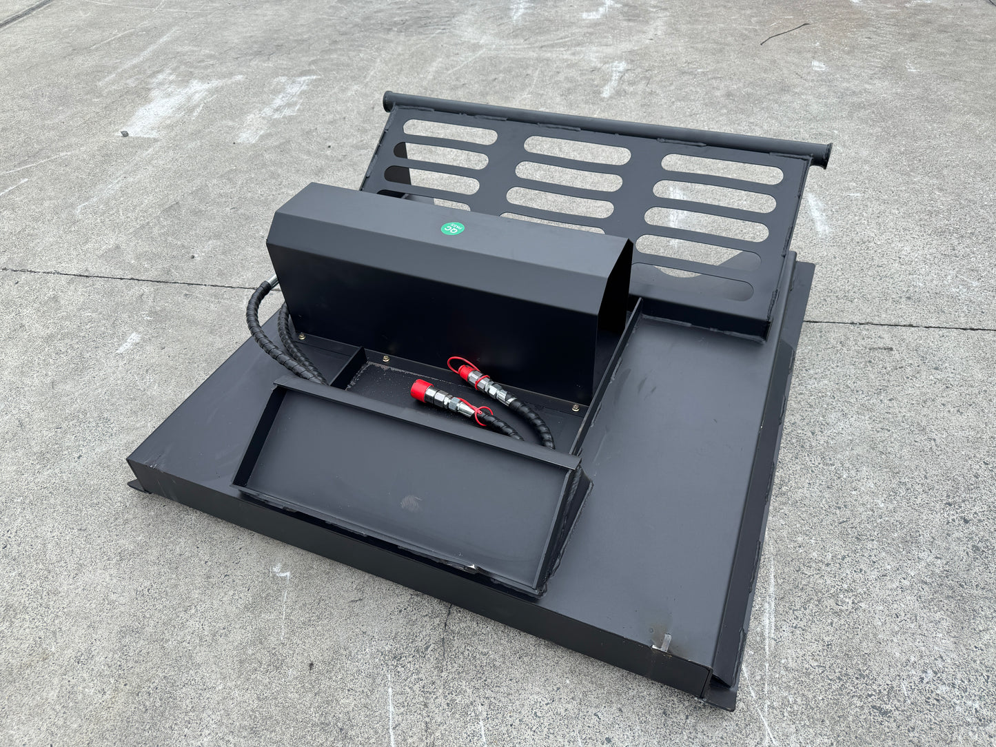 Ozziquip Hydraulic Slasher for Mini Loader