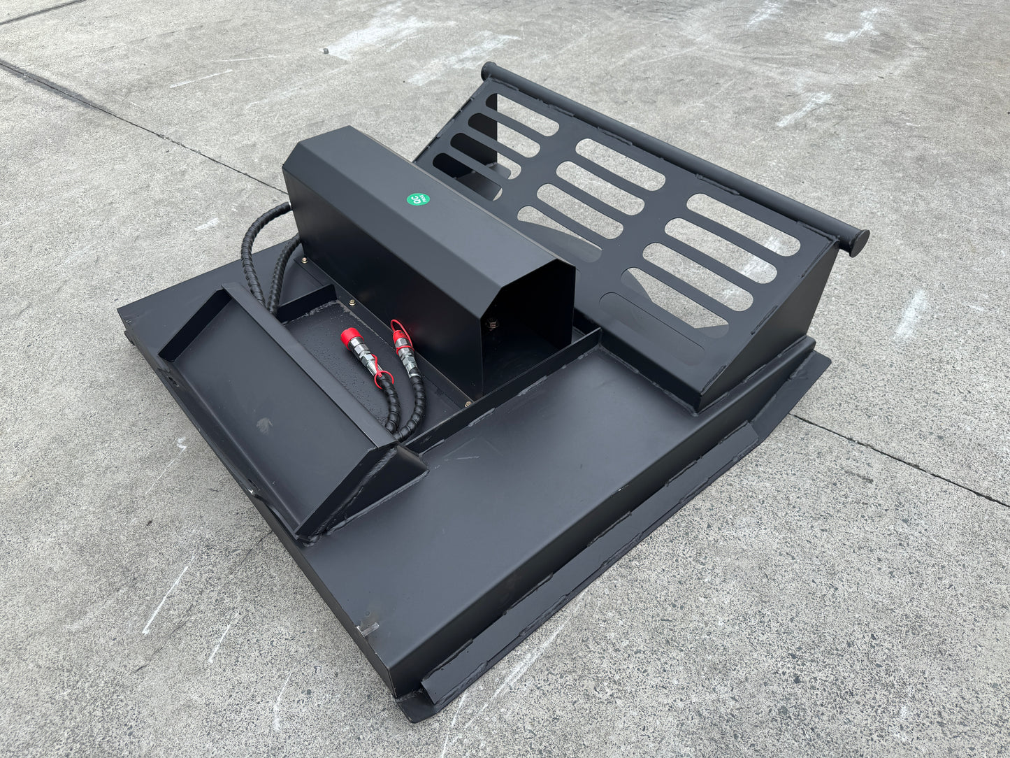 Ozziquip Hydraulic Slasher for Mini Loader