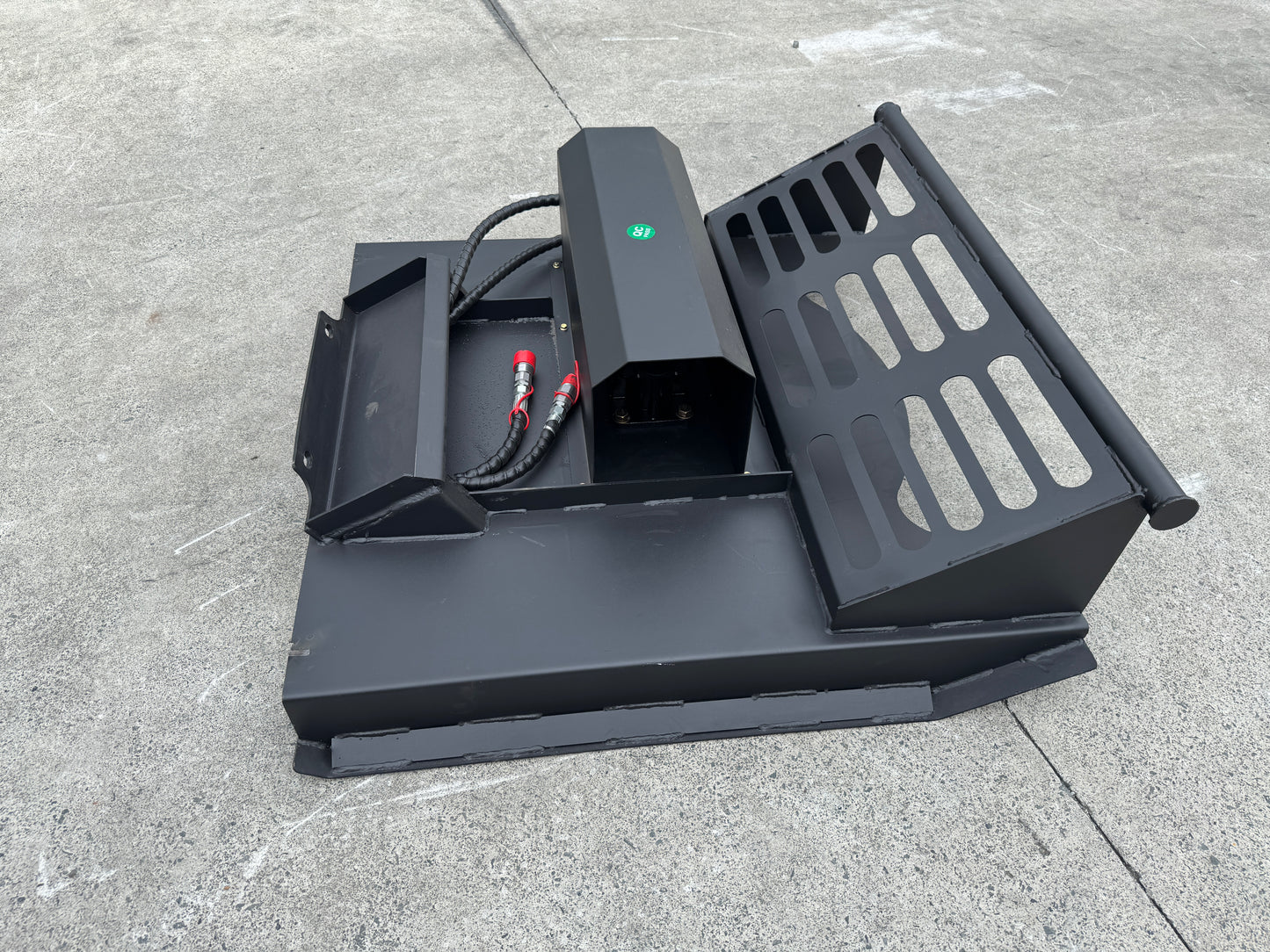 Ozziquip Hydraulic Slasher for Mini Loader