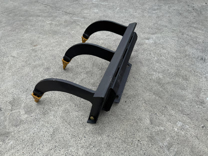 Ozziquip Hydraulic Ripper for Mini Loader