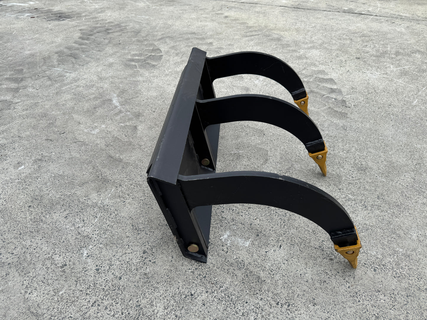 Ozziquip Hydraulic Ripper for Mini Loader