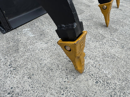 Ozziquip Hydraulic Ripper for Mini Loader