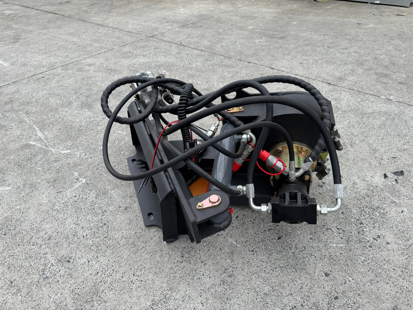 Ozziquip Hydraulic Stump Grinder for Mini Loader