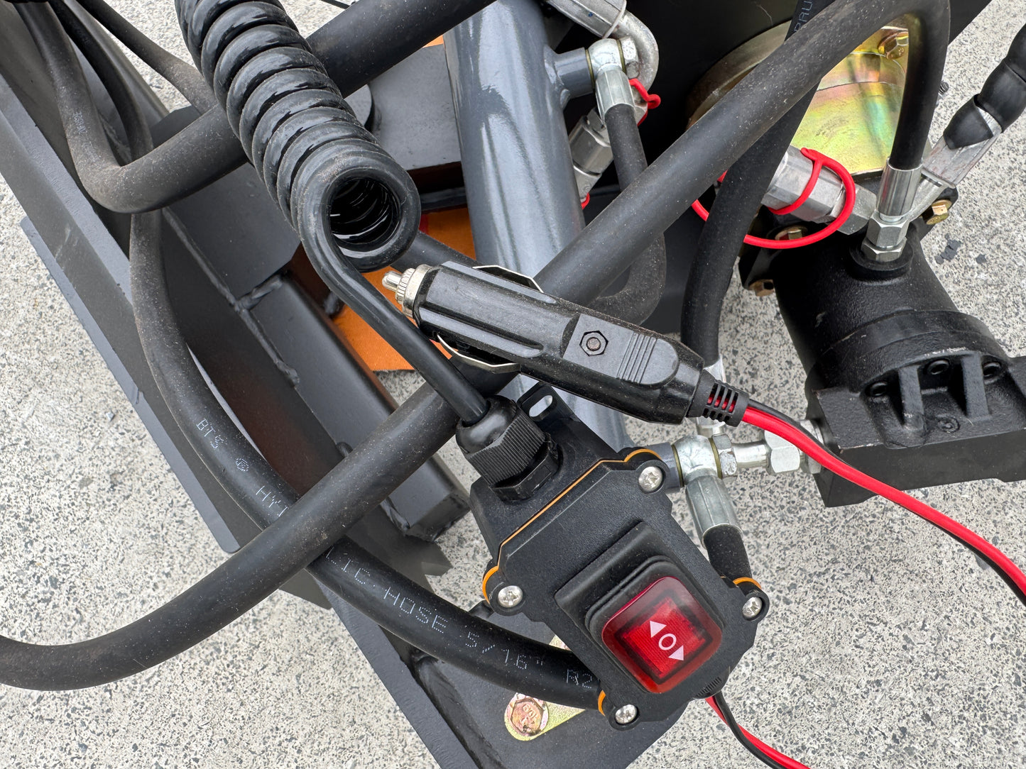 Ozziquip Hydraulic Stump Grinder for Mini Loader