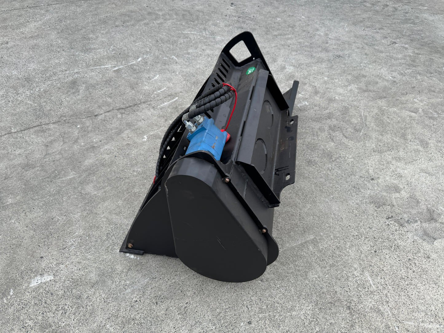 Ozziquip Hydraulic Mixing Bucket for Mini Loader