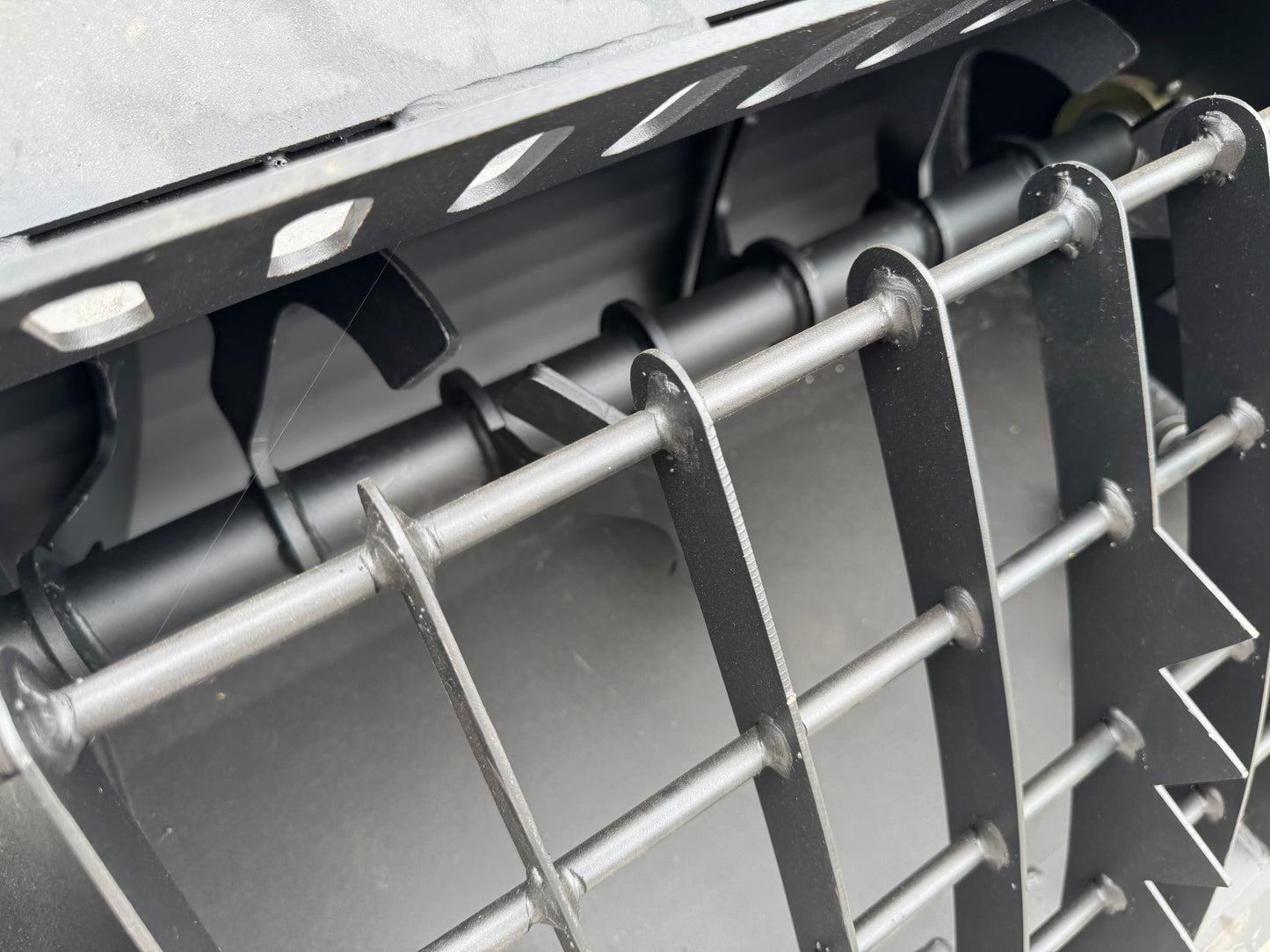 Ozziquip Hydraulic Mixing Bucket for Mini Loader