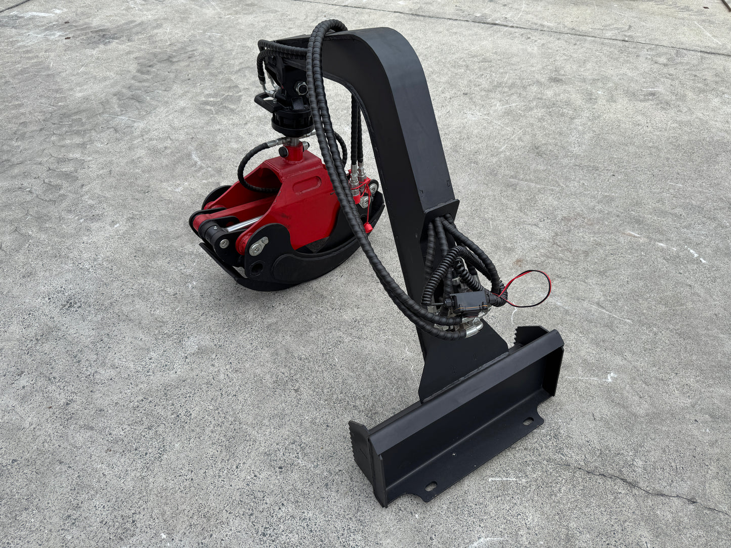 Ozziquip Rotary Grapple for Mini Loader