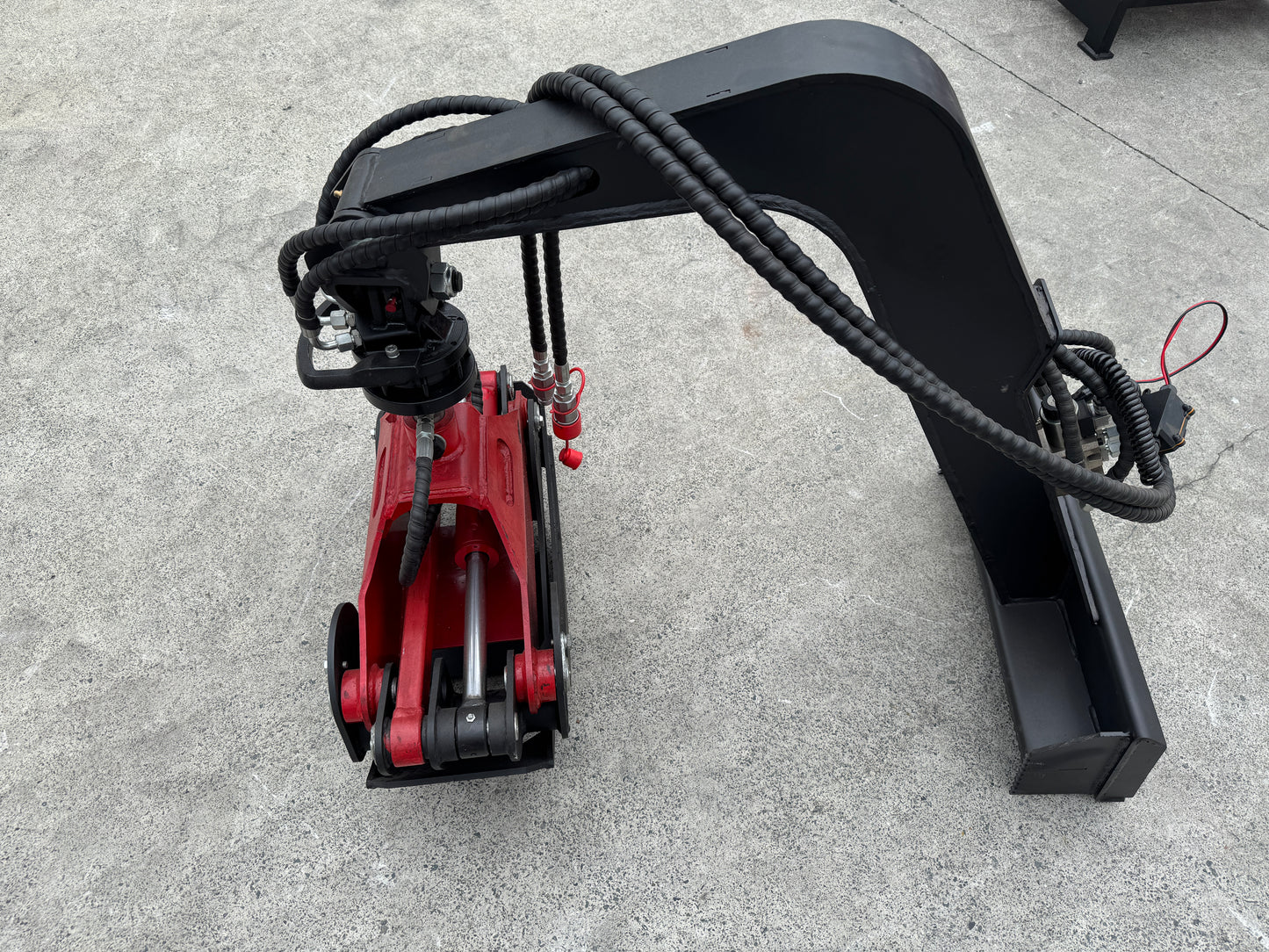 Ozziquip Rotary Grapple for Mini Loader