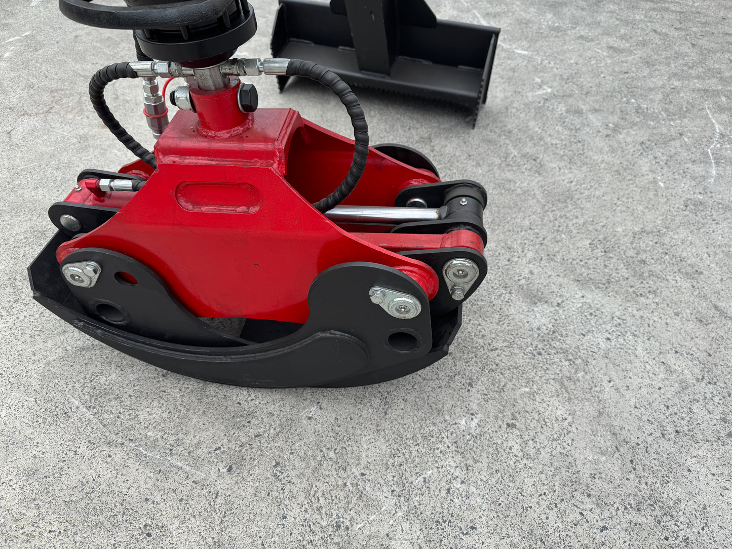 Ozziquip Rotary Grapple for Mini Loader