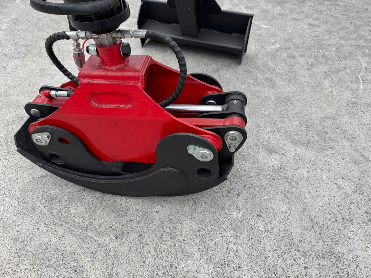 Ozziquip Rotary Grapple for Mini Loader