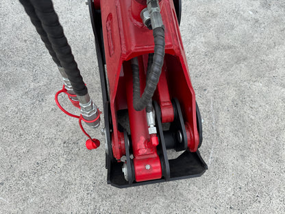 Ozziquip Rotary Grapple for Mini Loader