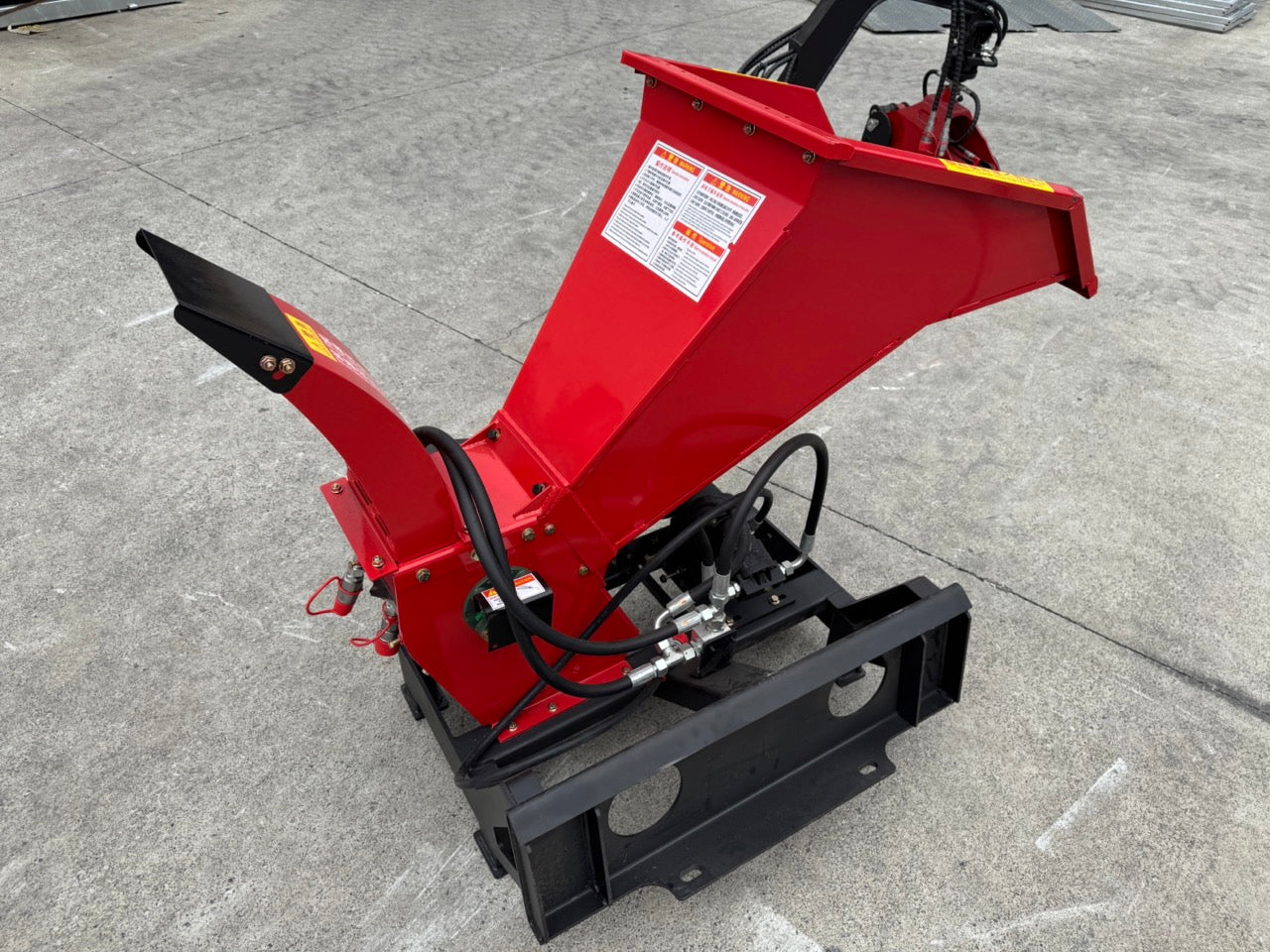 Ozziquip Hydraulic Wood Chipper for Mini Loader