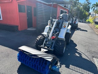 Ozziquip Hydraulic Sweeper (Broom) for Mini Loader