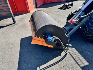 Ozziquip Hydraulic Sweeper Bucket for Mini Loader