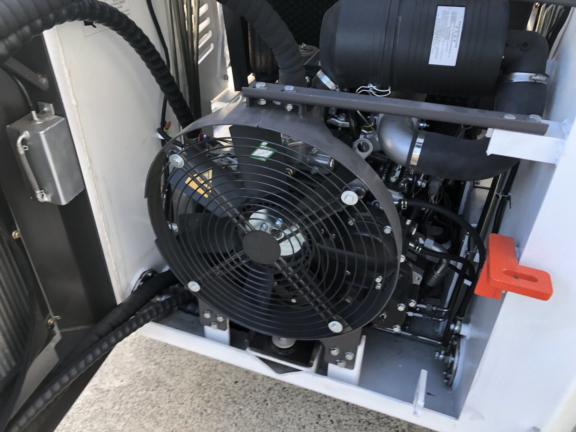 Ozziquip SL730 Skidsteer with Air Con Cab image 8