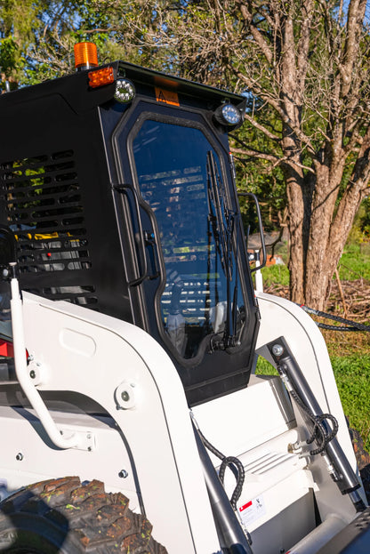 Ozziquip SL730 Skidsteer with Air Con Cab